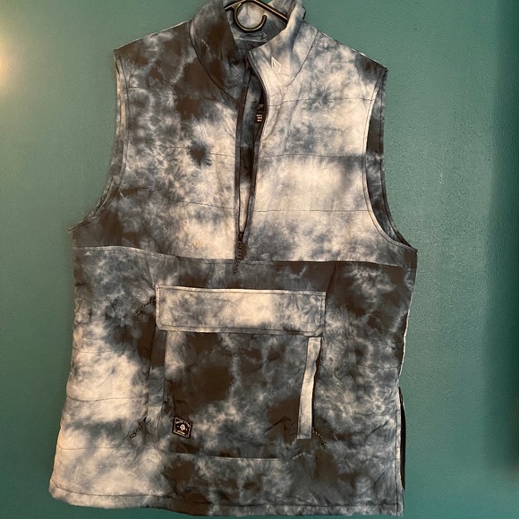 Volcom Vest - Picture 2 of 6